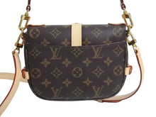 Load image into Gallery viewer, 新品未使用 LOUIS VUITTON ルイヴィトン ソミュール BB ショルダーバッグ M46740 モノグラム PVC レザー ゴールド金具 中古 4b002452