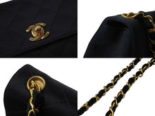 Load image into Gallery viewer, CHANEL シャネル ミニマトラッセ ココマーク ショルダーバッグ ミニバッグ 1番台 サテン ブラック ゴールド金具 美品 中古 4b002454