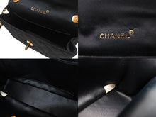 Load image into Gallery viewer, CHANEL シャネル ミニマトラッセ ココマーク ショルダーバッグ ミニバッグ 1番台 サテン ブラック ゴールド金具 美品 中古 4b002454