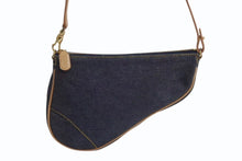 画像をギャラリービューアに読み込む, 極美品 Christian Dior クリスチャンディオール サドルポーチ アクセサリーポーチ ブルー デニム SLO44012 ゴールド金具 中古 4b002475