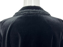 画像をギャラリービューアに読み込む, CHANEL シャネル ダブルジャケット メンズ ブラック P38249V15297 ココマーク装飾 ベルベット サイズ50 94305 美品 中古 4b002480