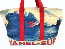 Load image into Gallery viewer, CHANEL シャネル サーフライン ラージ トートバッグ ショルダーバッグ ７番台 ココマーク キャンバス ブルー ホワイト レッド 良品 中古 4b002494
