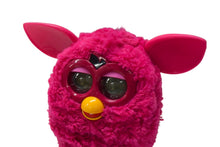 Load image into Gallery viewer, TAKARA TOMY タカラトミー ファービー キャンディピンク プラスチック おもちゃ 玩具 ぬいぐるみ 4904810477501 美品 中古 4b002499