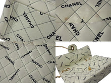 Load image into Gallery viewer, CHANEL シャネル デカマトラッセ30 Sフラップ Wチェーンショルダーバッグ ココマーク キャンバス レザー ゴールド金具 美品 中古 4b002544