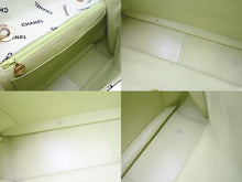 Load image into Gallery viewer, CHANEL シャネル デカマトラッセ30 Sフラップ Wチェーンショルダーバッグ ココマーク キャンバス レザー ゴールド金具 美品 中古 4b002544