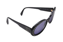 画像をギャラリービューアに読み込む, CHANEL シャネル サングラス アイウェア 05256 94305 イタリア製 プラスチック ラインストーン ブラック 美品 中古 4b002555