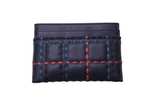 Load image into Gallery viewer, 極美品 CHANEL シャネル ワイルドステッチカードケース 26番台 ココマーク レザー ネイビー マルチカラー 中古 4b002579