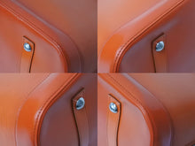 Load image into Gallery viewer, LOUISVUITTON ルイヴィトン アルマGM ハンドバッグ M40633 エピ レザー オレンジ M40633 エピ レザー オレンジ シルバー金具 美品 中古 4b002643