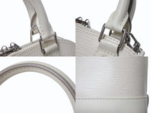 Load image into Gallery viewer, LOUIS VUITTON ルイヴィトン アルマBB 2WAYバッグ ハンドバッグ ショルダーバッグ M4085J エピレザー アイボリー 美品 中古 4b002655