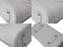 Load image into Gallery viewer, LOUIS VUITTON ルイヴィトン アルマBB 2WAYバッグ ハンドバッグ ショルダーバッグ M4085J エピレザー アイボリー 美品 中古 4b002655