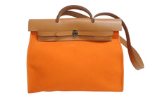 Load image into Gallery viewer, 極美品 HERMES エルメス エールバッグジップ ショルダーバッグ ハンドバッグ Q刻印 トワルオフィシエ オレンジ 中古 4b002669