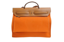 Load image into Gallery viewer, 極美品 HERMES エルメス エールバッグジップ ショルダーバッグ ハンドバッグ Q刻印 トワルオフィシエ オレンジ 中古 4b002669