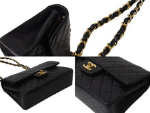 Load image into Gallery viewer, 極美品 CHANEL シャネル マトラッセ23 Wフラップ Wチェーンショルダーバッグ 5番台 ラムスキン ココマーク ブラック ゴールド金具 中古 4b002678