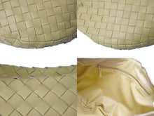 Load image into Gallery viewer, BOTTEGA VENETA ボッテガヴェネタ ザ ジョディ ラージ ソフトクラッチ型 ワンショルダーバッグ B08969138W イエロー 美品 中古 4b002689