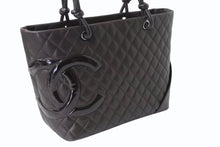 Load image into Gallery viewer, CHANEL シャネル カンボンライン ラージトートバッグ 10番台 A25169 ココマーク カーフスキン パテントレザー ブラウン 美品 中古 4b002692