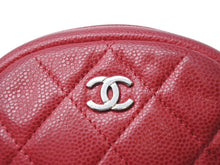 Load image into Gallery viewer, CHANEL シャネル マトラッセ コインケース ココマーク 26番台 スペイン製 キャビアスキン レッド シルバー金具 美品 中古 4b002701
