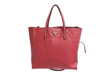 画像をギャラリービューアに読み込む, PRADA プラダ 2WAYバッグ ハンドバッグ ショルダーバッグ トライアングルロゴ 三角ロゴ ピンク シルバー金具 美品 中古 4b002711