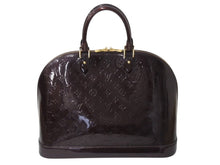 Load image into Gallery viewer, LOUIS VUITTON ルイヴィトン アルマGM ハンドバッグ M93595 モノグラム ヴェルニ バーガンディ ゴールド金具 美品 中古 4b002726