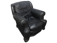 画像をギャラリービューアに読み込む, CHROMEHEARTS クロムハーツ ソファ 椅子 セメタリー クロスパッチ 希少 エボニーウッド レザーブラック 美品 中古 4b002731