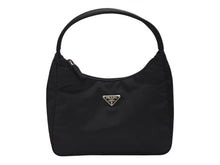 画像をギャラリービューアに読み込む, 極美品 PRADA プラダ ホーボー ハンドバッグ ワンショルダーバッグ 三角ロゴプレート MV519 ブラック ナイロン 中古 4b007728