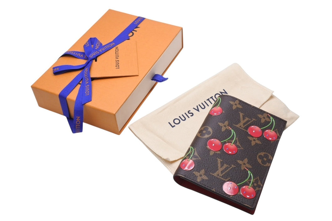 ルイ・ヴィトン LOUIS VUITTON LOUIS VUITTON × 村上隆 クーヴェルテュール パスポール NM パスケース アクセサリー PVC モノグラム・マルチカラー レディース ホワイト系 M14178 【中古】 新品未使用 LOUIS VUITTON ルイヴィトン モノグラム クーヴェル