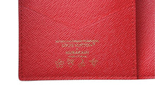 Load image into Gallery viewer, 新品未使用 LOUIS VUITTON ルイヴィトン モノグラム クーヴェルテュール パスポール 新作 パスケース M13424 村上隆 ブラウン 中古 4b002808