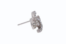 Load image into Gallery viewer, 極美品 CHANEL シャネル ココマーク ピアス 重量約2.6g F19V刻印 ラインストーン メタル シルバー クリア 両耳用 中古 4b002817