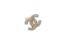 Load image into Gallery viewer, CHANEL シャネル ココマーク ピアス 重量約1.3g F20V刻印 ラインストーン メタル GP ゴールド クリア 片耳用 美品 中古 4b002820