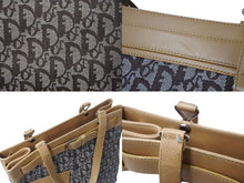 Load image into Gallery viewer, CHRISTIAN DIOR クリスチャンディオール トロッター トートバッグ BM-1001 キャンバス レザー ブラウン シルバー金具 美品 中古 4b002833
