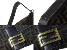 画像をギャラリービューアに読み込む, FENDI フェンディ マンマバケット ワンショルダーバッグ 26424 ズッカ柄 ブラウン キャンバス レザー ゴールド金具 美品 中古 4b002838