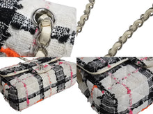 Load image into Gallery viewer, 極美品 CHANEL シャネル ミニマトラッセ 20 チェーンショルダーバッグ 30番台 ココマーク ツイード レザー マルチカラー 中古 4b002848