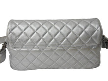 Load image into Gallery viewer, CHANEL シャネル ショルダーバッグ マトラッセ シルバー カーフスキン 21番台 アンティークシルバー金具 美品 中古 4b002849