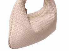 Load image into Gallery viewer, BOTTEGAVENETA ボッテガヴェネタ イントレチャート ミディアムヴェネタバッグ ショルダーバッグ ベージュ レザー 良品 中古 4b002862