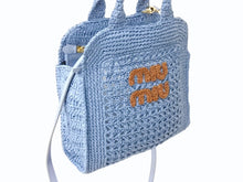 Load image into Gallery viewer, 極美品 MIUMIU ミュウミュウ ラフィア クロシェファブリック 2WAY ハンドバッグ ブルー レーヨン レザー ショルダー 5BA283 ゴールド金具 中古 4b002865