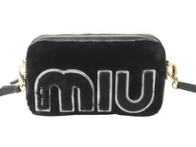 画像をギャラリービューアに読み込む, 極美品 MIUMIU ミュウミュウ 18-19AW シアリング ロゴ ショルダーバッグ ブラック 黒 ファー 5BH084 ゴールド金具 中古 4b002885