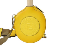 画像をギャラリービューアに読み込む, 新品未使用 FENDI フェンディ 卓球 セット ラケット ショルダーケース イタリア製 イエロー レザー 中古 4b002909