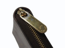 Load image into Gallery viewer, LOUIS VUITTON ルイヴィトン モノグラム ジッピーウォレット 長財布 M42616 ブラウン フューシャ ゴールド金具 美品 中古 4b002916