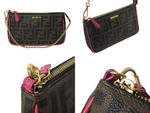 画像をギャラリービューアに読み込む, 極美品 FENDI フェンディ アクセサリーポーチ ショルダーバッグ ズッカ 8M0271 ブラウン ピンク ゴールド金具 中古 4b002918