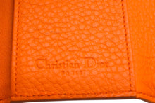 Load image into Gallery viewer, CHRISTIAN DIOR クリスチャンディオール トロッター柄 6連キーケース オレンジ ベージュ シルバー金具 美品 中古 4b002921