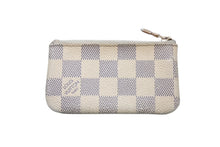 Load image into Gallery viewer, LOUIS VUITTON ルイヴィトン ダミエ アズール ポシェット クレ N62659 コインケース ホワイト 小物 良品 中古 4b002922