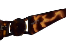 画像をギャラリービューアに読み込む, Gianni Versace ジャンニ ヴェルサーチ メデューサ ロゴ サングラス ブラウン プラスチック MOD 424 ゴールド金具 アイウェア 小物 美品 中古 4b002925