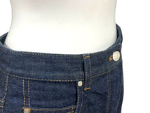 Load image into Gallery viewer, 新品同様 HERMES エルメス 20SS コットン デニムスカート セリエボタン 06-7308 ネイビー サイズ34 中古 4b002936