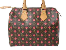 Load image into Gallery viewer, 極美品 LOUIS VUITTON ルイヴィトン スピーディ25 ハンドバッグ M95009 モノグラム チェリー レザー 村上隆 中古 4b002956