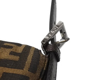 画像をギャラリービューアに読み込む, 極美品 FENDI フェンディ マンマバケット ワンショルダーバッグ 26424 ズッカ柄 キャンバス レザー ブラウン シルバー金具 中古 4b002969