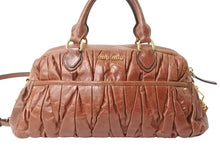 Load image into Gallery viewer, MIUMIU ミュウミュウ ハンドバッグ ショルダーバッグ マテラッセ 2way レザー ブラウン ゴールド金具 美品 中古 4b002972