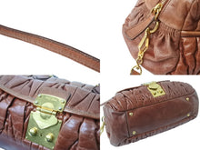 Load image into Gallery viewer, MIUMIU ミュウミュウ ハンドバッグ ショルダーバッグ マテラッセ 2way レザー ブラウン ゴールド金具 美品 中古 4b002972