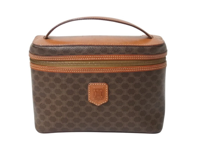 極美品✨セリーヌ ポーチ マカダム トリオンフ型押し ゴールド金具 ミニサイズ 極美品✨セリーヌ ポーチ マカダム トリオンフ型押し ゴールド金具