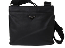 画像をギャラリービューアに読み込む, PRADA プラダ ショルダーバッグ クロスボディバッグ トライアングルロゴ VA1034 レザー ブラック シルバー金具 美品 中古 4b002989