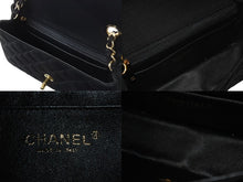 Load image into Gallery viewer, CHANEL シャネル ミニマトラッセ シングルフラップ シングルチェーン 19番台 コットンジャージー ブラック ゴールド金具 美品 中古 4b003011