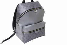 画像をギャラリービューアに読み込む, LOUIS VUITTON ルイヴィトン ディスカバリー バックパックPM リュック M30835 タイガラマ モノグラム シルバー グレー 美品 中古 4b003023